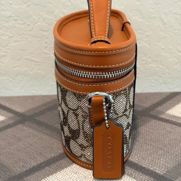 Coach Trail Bag in Crystal Signature, Limited Re-Edition 1994. NEW - Picture 4 of 10